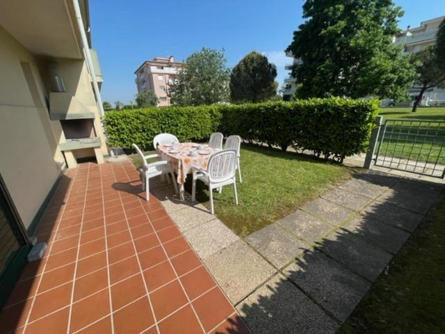 Apartament Apartament With Swimming Pool Caorle Zewnętrze zdjęcie