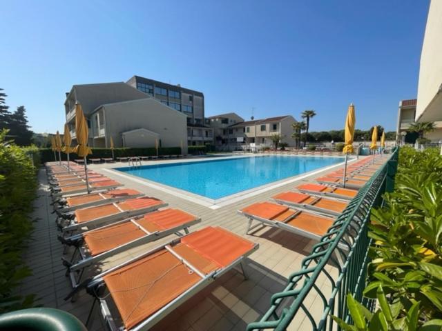 Apartament Apartament With Swimming Pool Caorle Zewnętrze zdjęcie